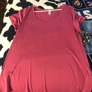 LULAROE CLASSIC TEE